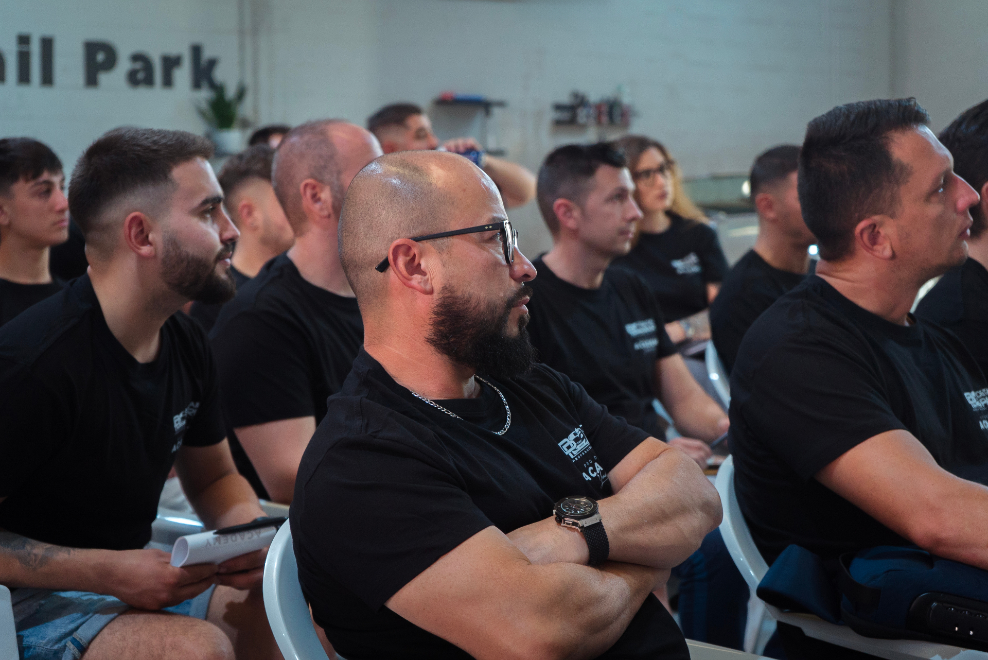 Cursos de Detailing 27 Alumnos atentos durante un evento de formación